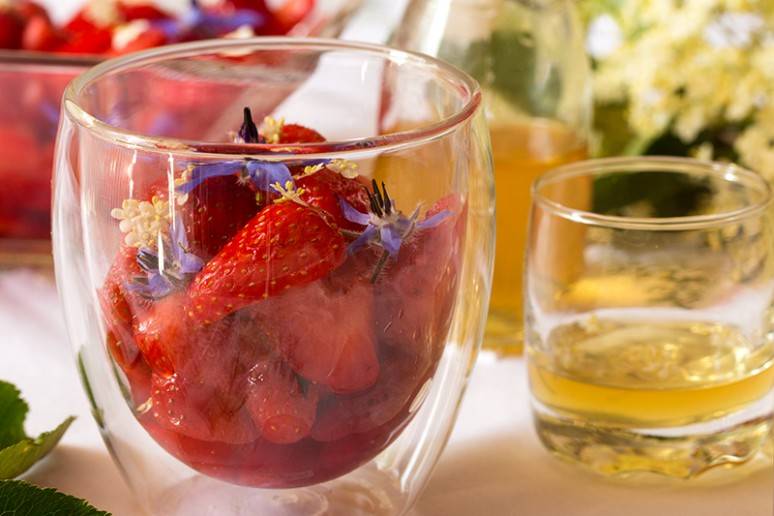 Salade de fraises au FLEURSURO